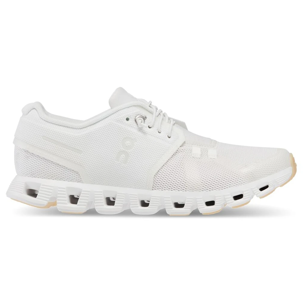 On - Women's Cloud 5 Undyed - Baskets 3 On - Women's Cloud 5 Undyed - Baskets