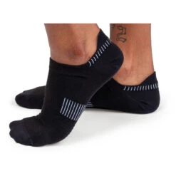 On - Women's Ultralight Low Socks - Chaussettes De Running 12 On - Women's Ultralight Low Socks - Chaussettes De Running -Chaussures D'extérieur Boutique on womens ultralight low socks chaussettes de running 1
